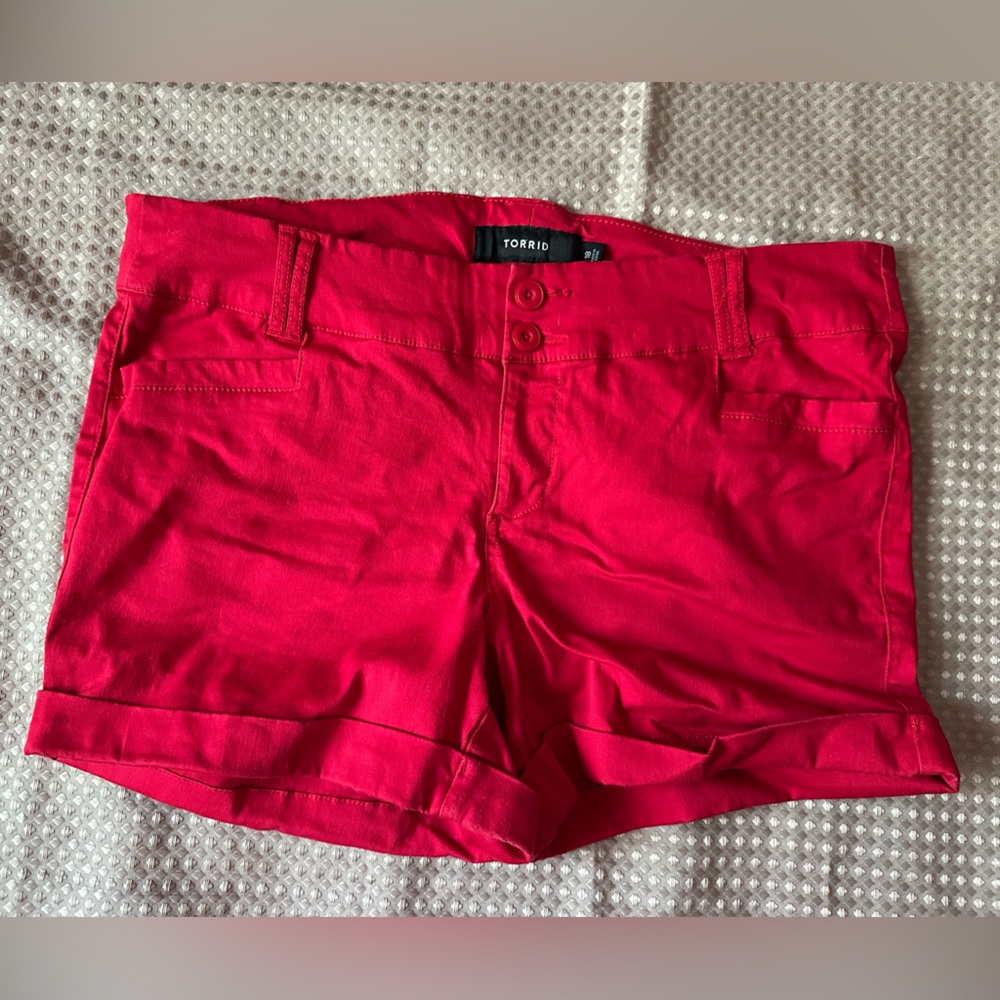 Torrid Bright Red Cotton Shorts stretchy high rise 18 GUC
